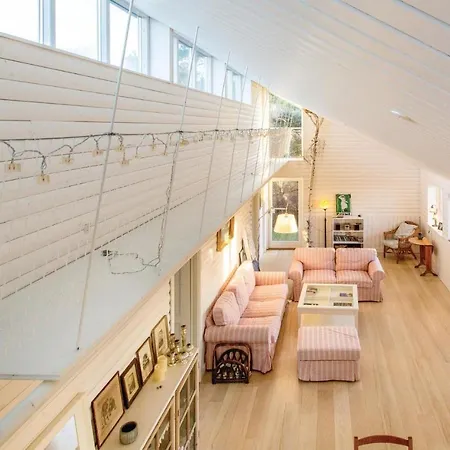Two-bedroom Holiday In Dom wakacyjny *